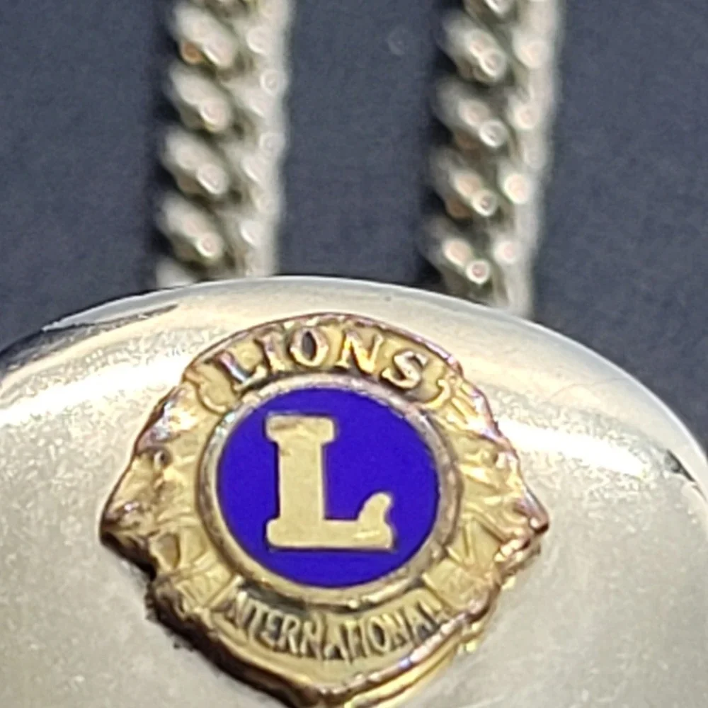 Vintage Lions International Tie Clip Gold‎ Tone Enamel Logo with Safety Chain